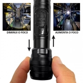 Lanterna LED 6317 10.000 Lumens Foco Ajustável Bateria Digital