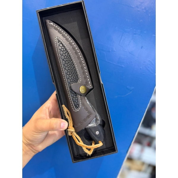 Faca Luxo Full Tang Aço D2 Com Bainha De Couro